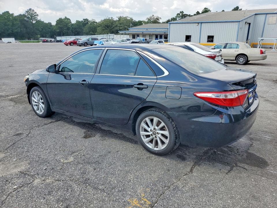 2017 TOYOTA CAMRY LE 2
