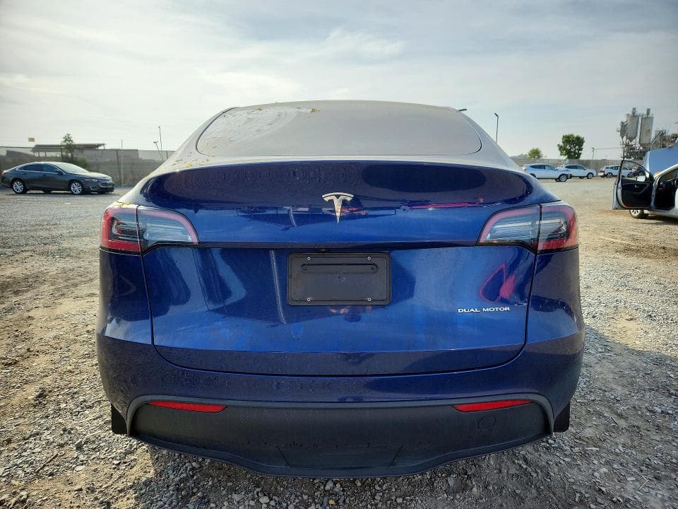 2023 TESLA MODEL Y 6