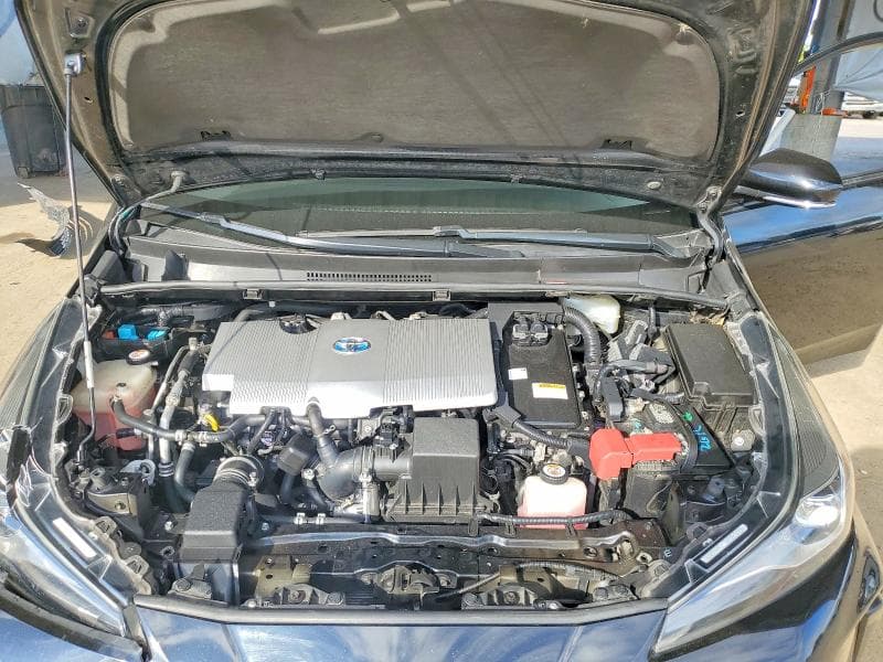 2019 TOYOTA PRIUS LE 11