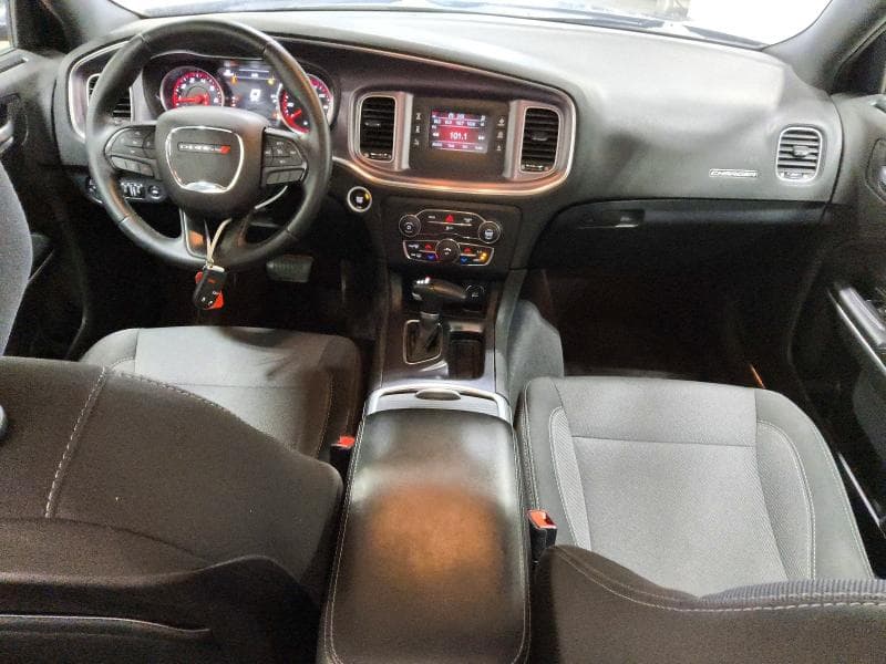 2017 DODGE CHARGER SE 8