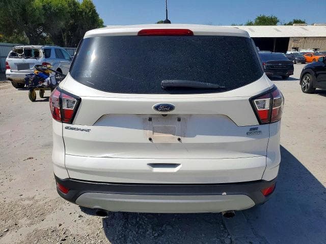 2017 FORD ESCAPE SE 6