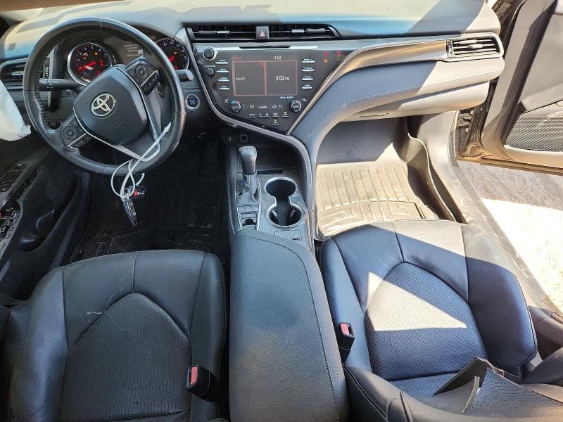 2020 TOYOTA CAMRY XSE 8