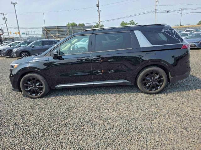 2024 KIA CARNIVAL SX 15