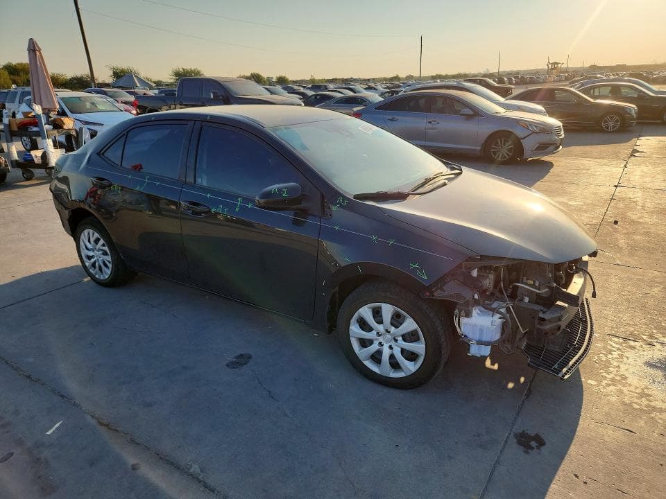 2017 TOYOTA COROLLA LE 4