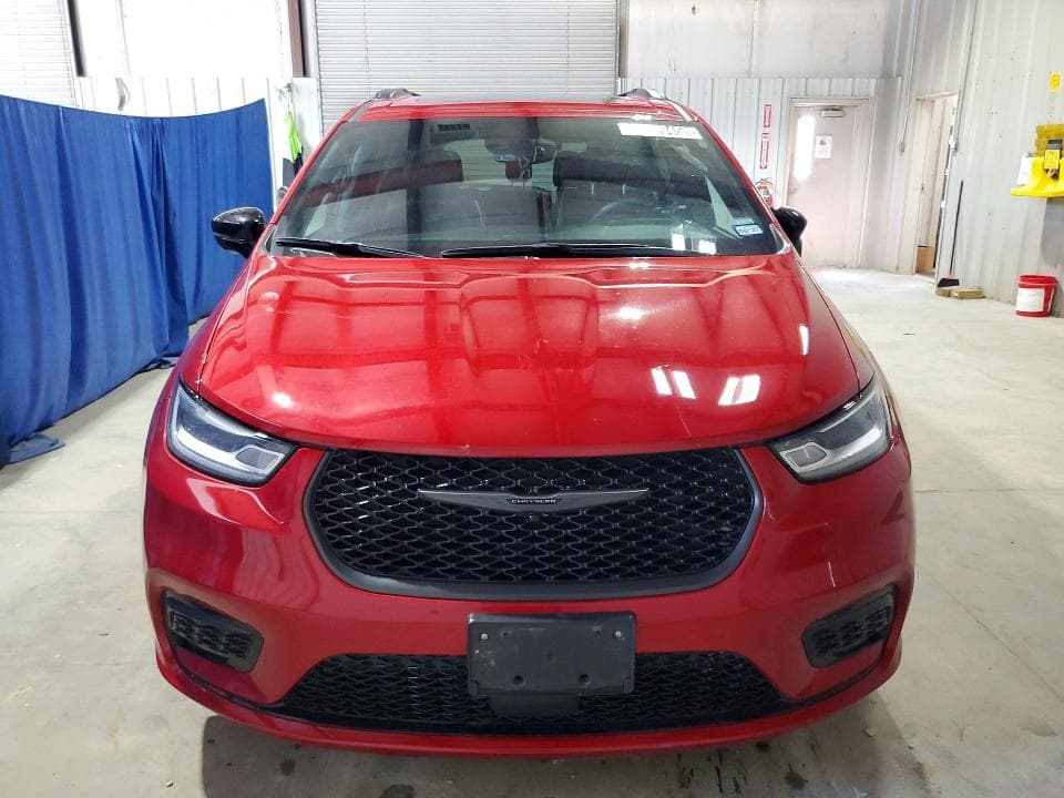 2025 CHRYSLER PACIFICA LIMITED 5