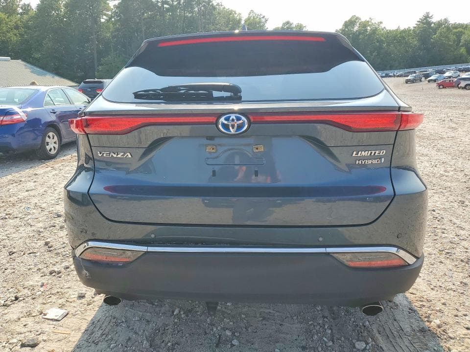 2021 TOYOTA VENZA LIMITED 6