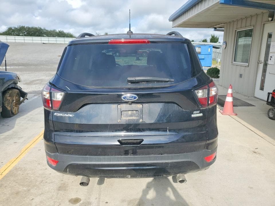 2017 FORD ESCAPE SE 6