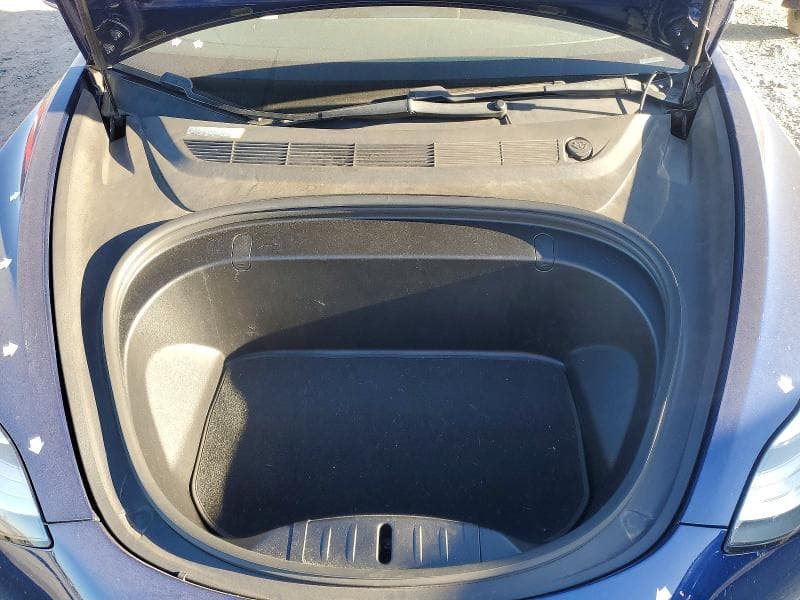 2018 TESLA MODEL 3 11