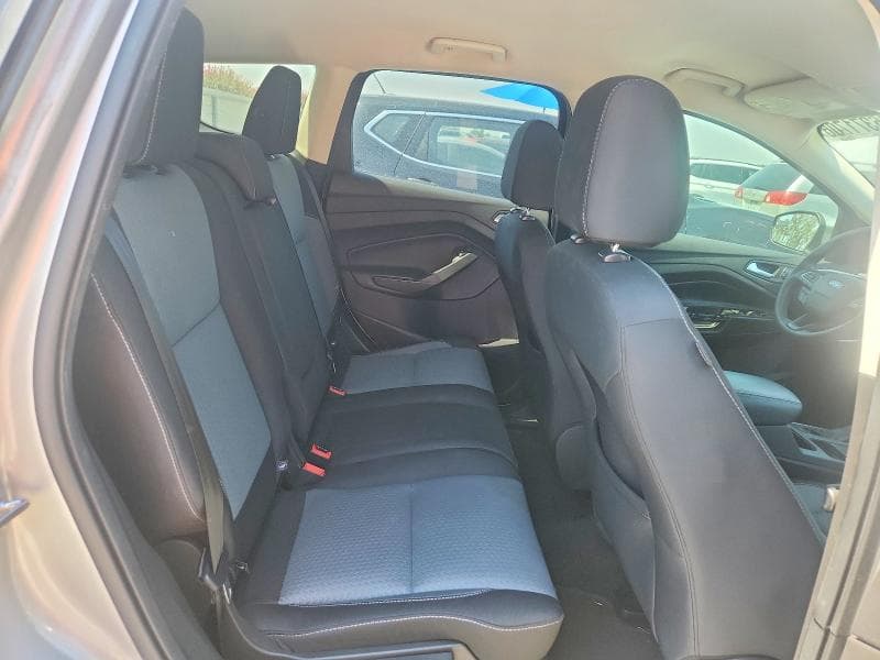 2017 FORD ESCAPE SE 11