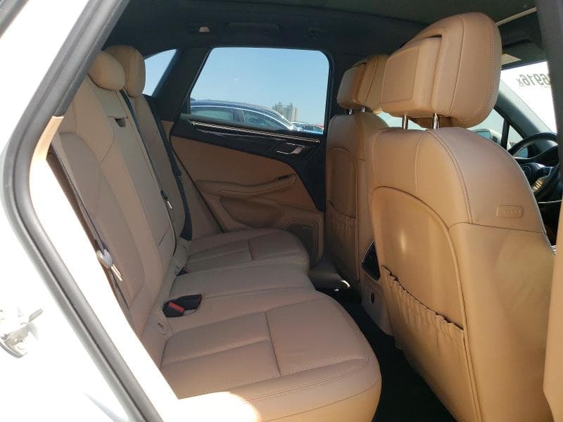 2021 PORSCHE MACAN 10