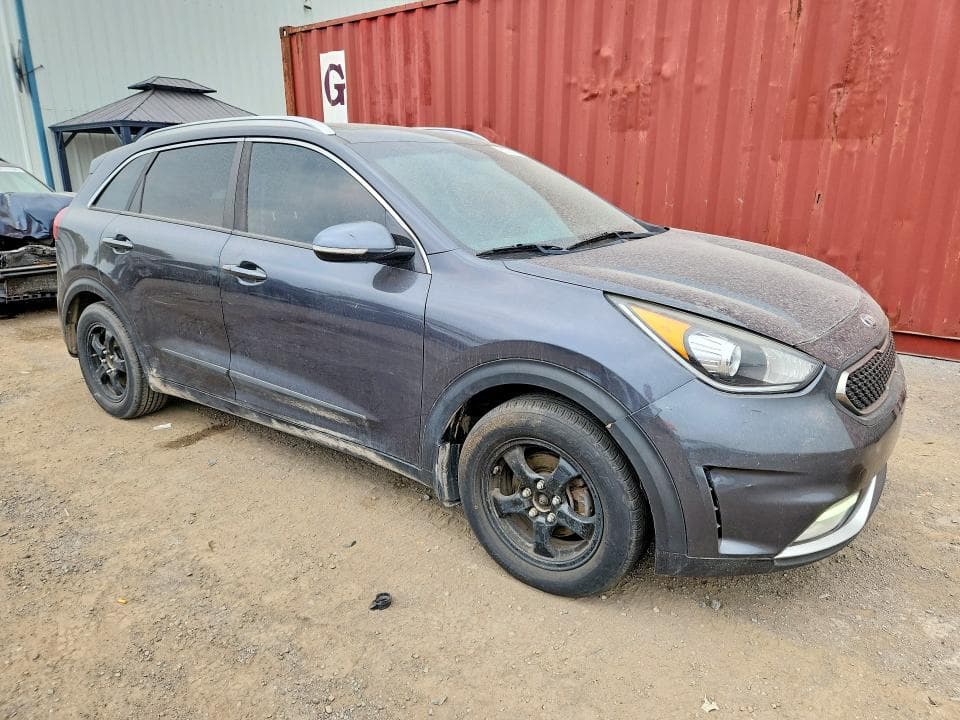 2018 KIA NIRO EX 4