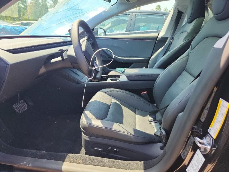 2026 TESLA MODEL 3 7