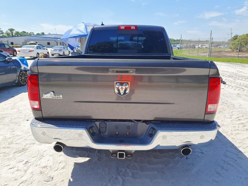 2017 RAM 1500 SLT 6