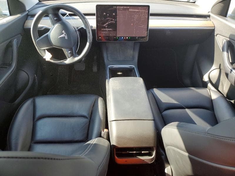 2022 TESLA MODEL Y 8