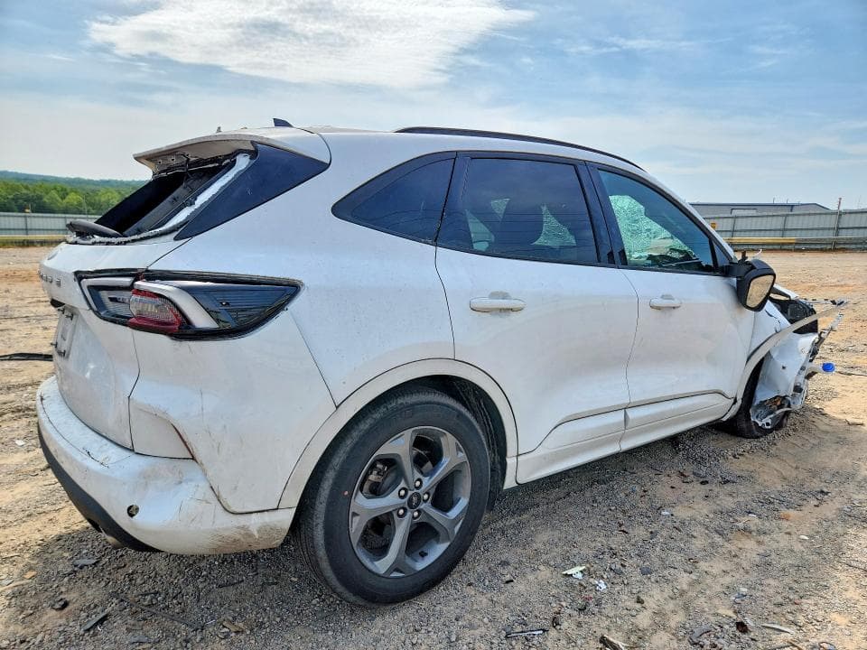 2023 FORD ESCAPE ST LINE 3