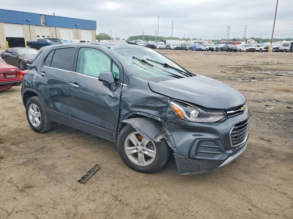2017 CHEVROLET TRAX 1LT 4
