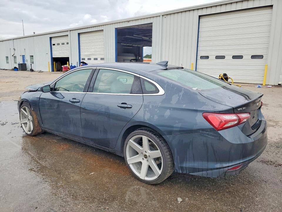 2020 CHEVROLET MALIBU LT 2