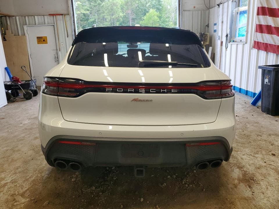 2023 PORSCHE MACAN BASE 6