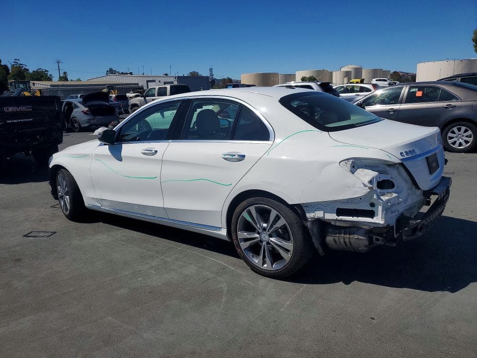 2017 MERCEDES-BENZ C 300 2