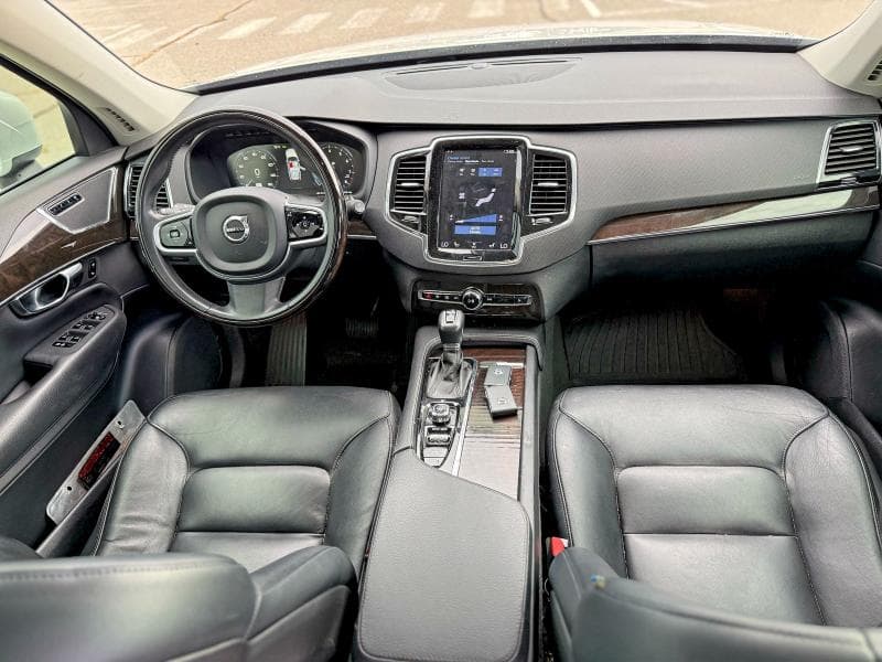 2018 VOLVO XC90 T5 9