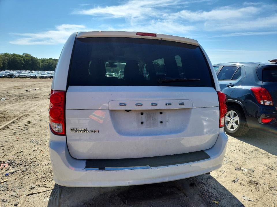 2020 DODGE GRAND CARAVAN SE 6