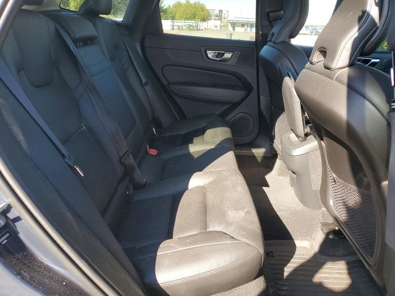 2021 VOLVO XC60 T5 MOMENTUM 11