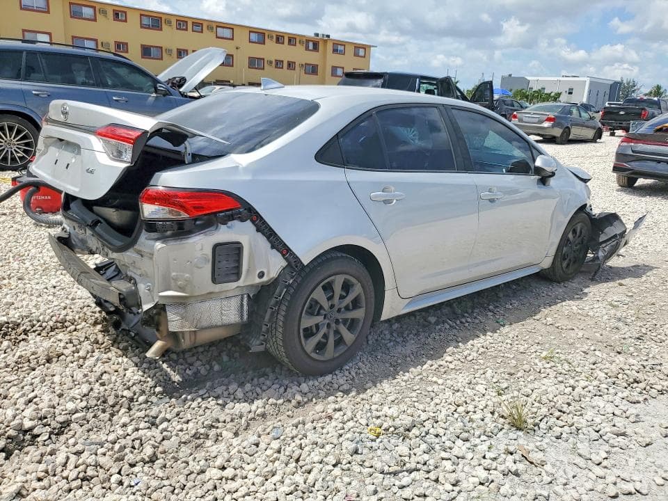 2021 TOYOTA COROLLA LE 3
