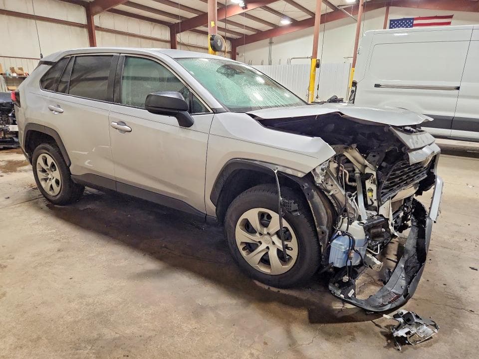 2022 TOYOTA RAV4 LE 4