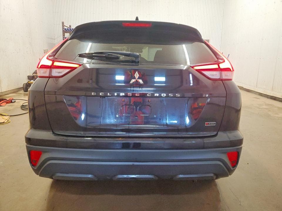 2022 MITSUBISHI ECLIPSE CROSS ES 6