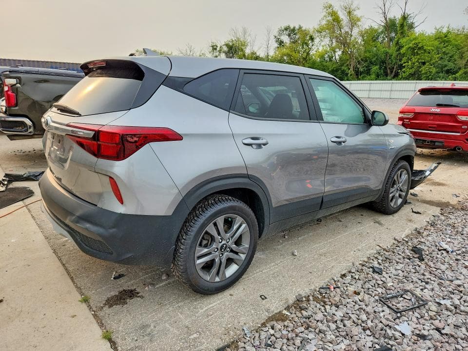 2021 KIA SELTOS LX 3