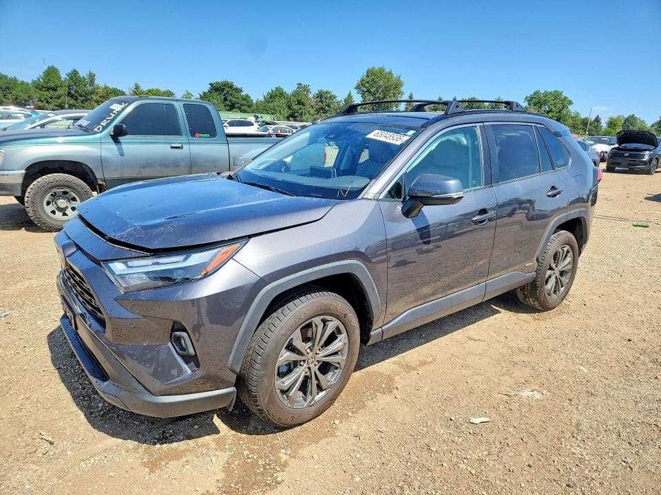 2022 TOYOTA RAV4 XLE PREMIUM