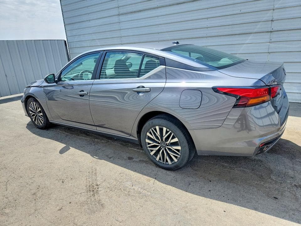 2026 NISSAN ALTIMA SV 2
