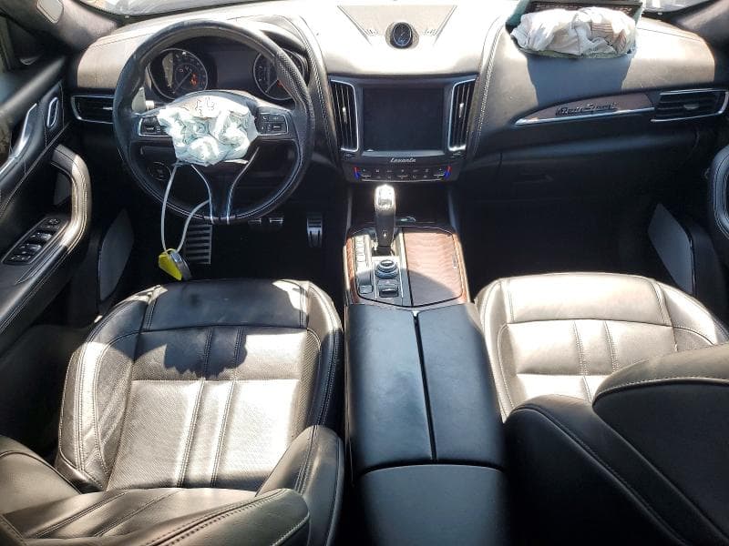 2019 MASERATI LEVANTE GTS 8