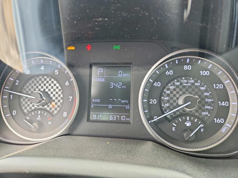 2019 HYUNDAI ELANTRA SE 9
