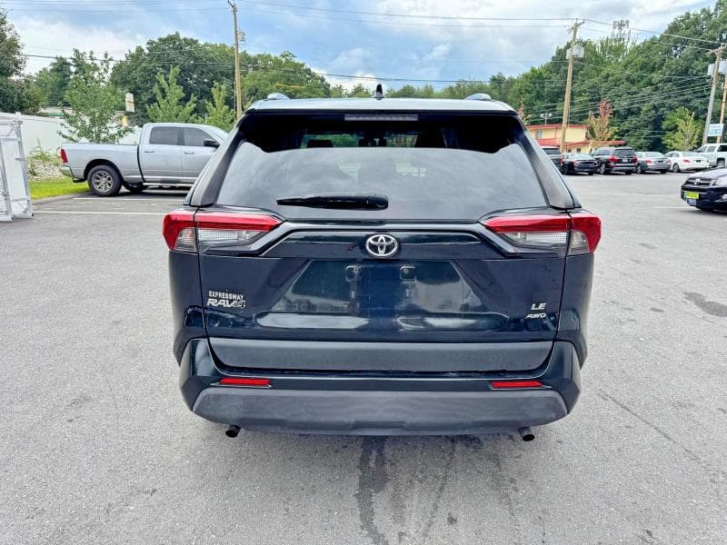 2019 TOYOTA RAV4 LE 6