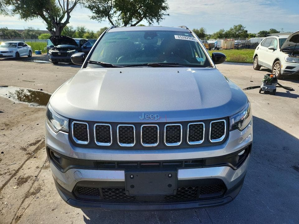 2024 JEEP COMPASS LATITUDE 5