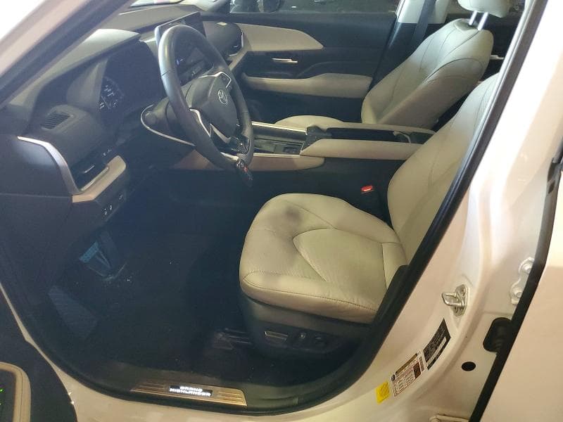 2025 TOYOTA GRAND HIGHLANDER LIMITED 7