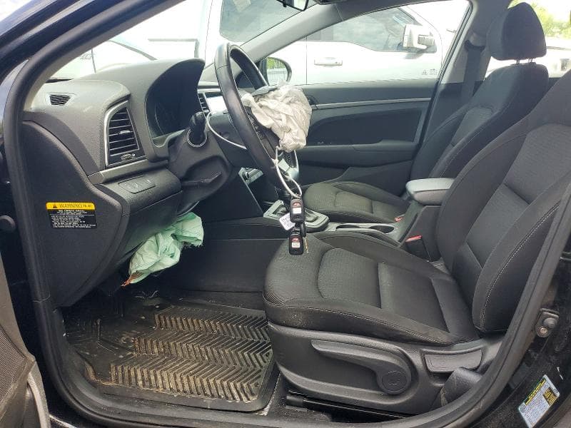 2017 HYUNDAI ELANTRA SE 7