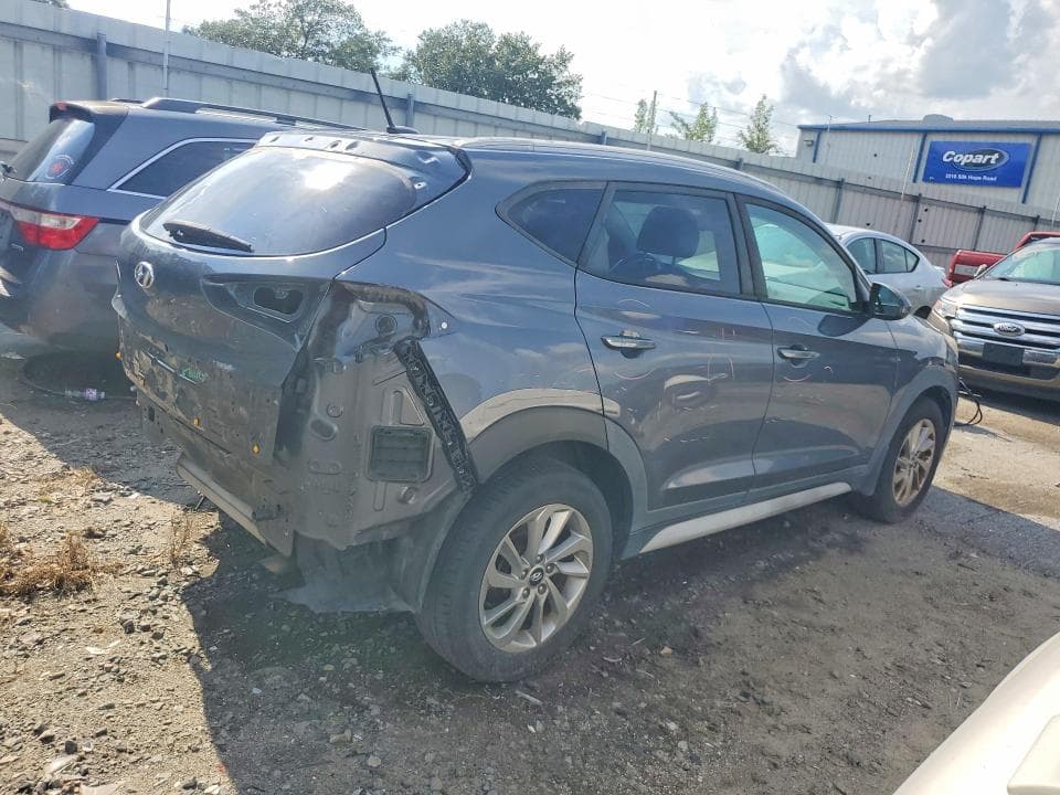 2017 HYUNDAI TUCSON SE 3