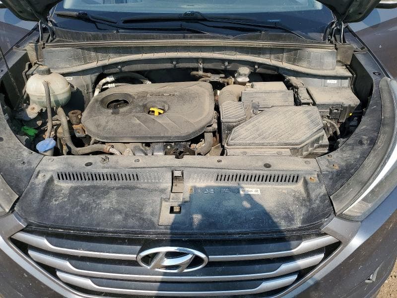 2017 HYUNDAI TUCSON SE 12
