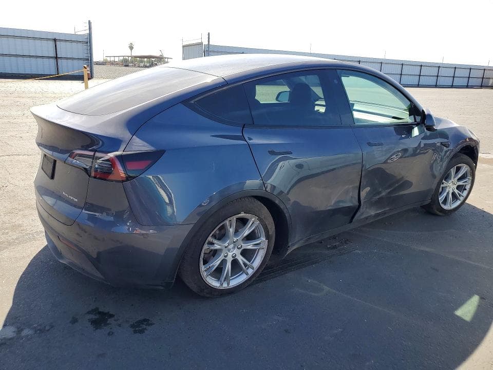 2023 TESLA MODEL Y 3