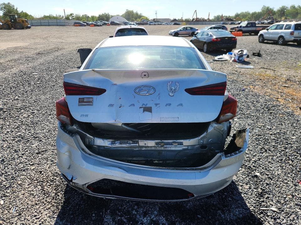 2019 HYUNDAI ELANTRA SE 6