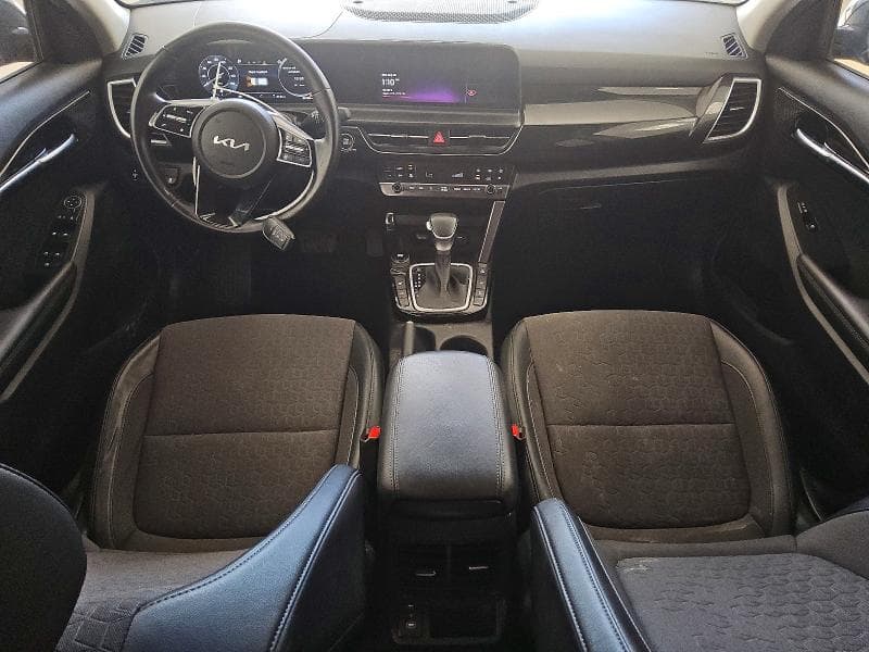 2024 KIA SELTOS S 8