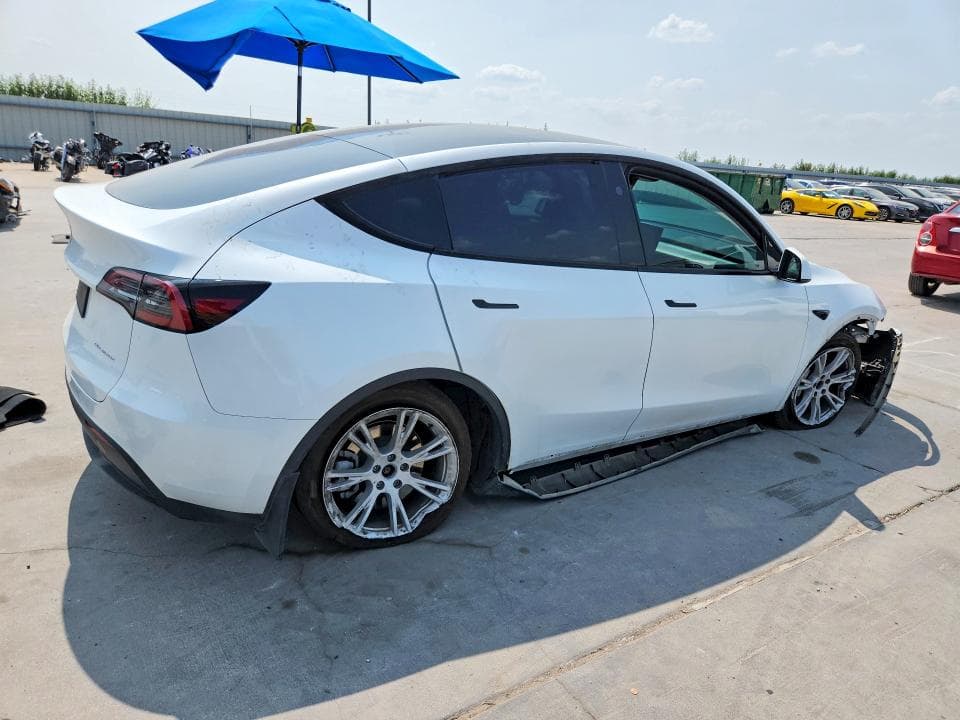 2023 TESLA MODEL Y 3