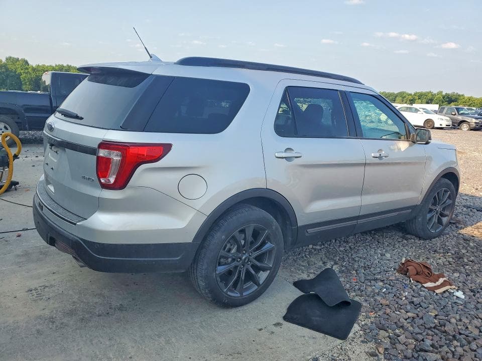 2018 FORD EXPLORER XLT 3