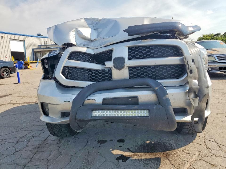 2018 RAM 1500 ST 5