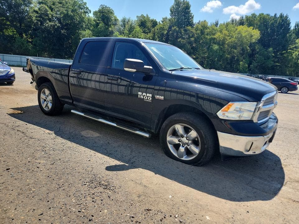2019 RAM 1500 CLASSIC SLT 4