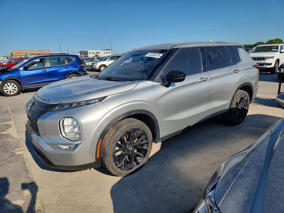 2022 MITSUBISHI OUTLANDER SE - 1