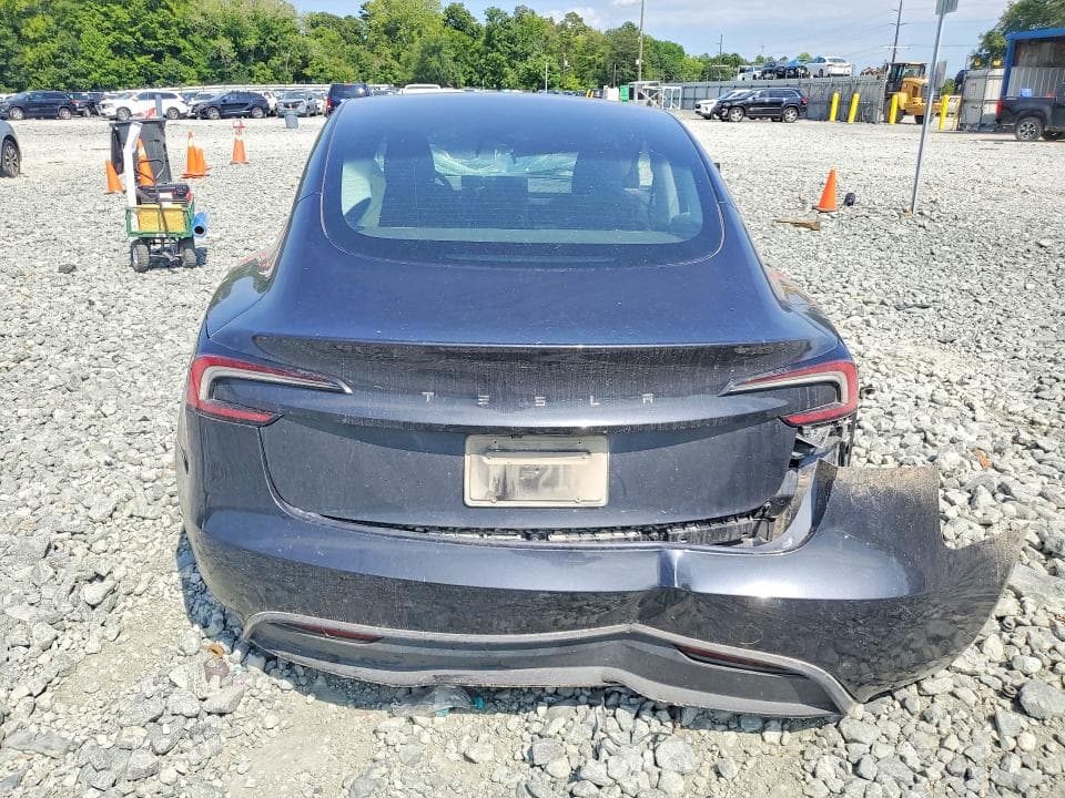 2025 TESLA MODEL 3 6