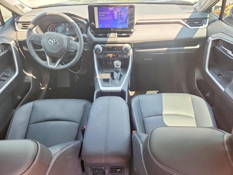2025 TOYOTA RAV4 XLE PREMIUM 8